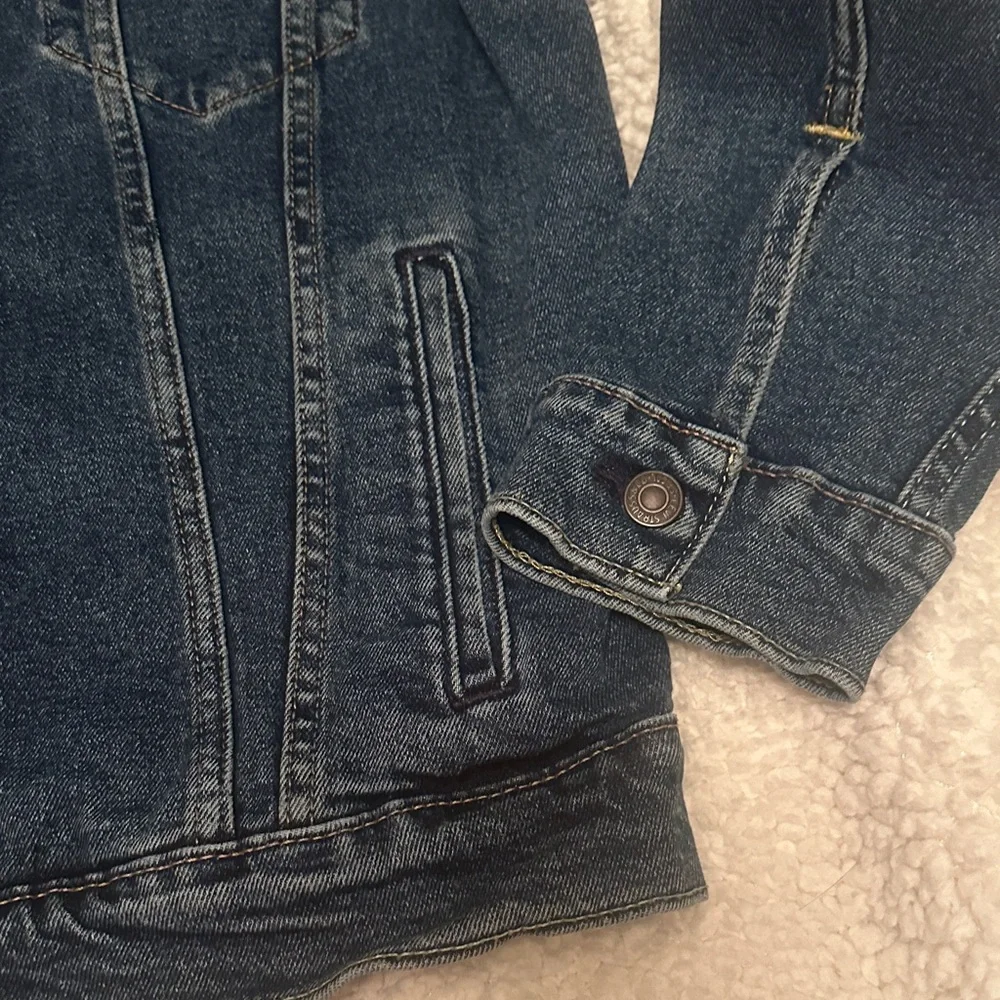 Levi's Dark Indigo Denim Jacket - Picture 4 of 15